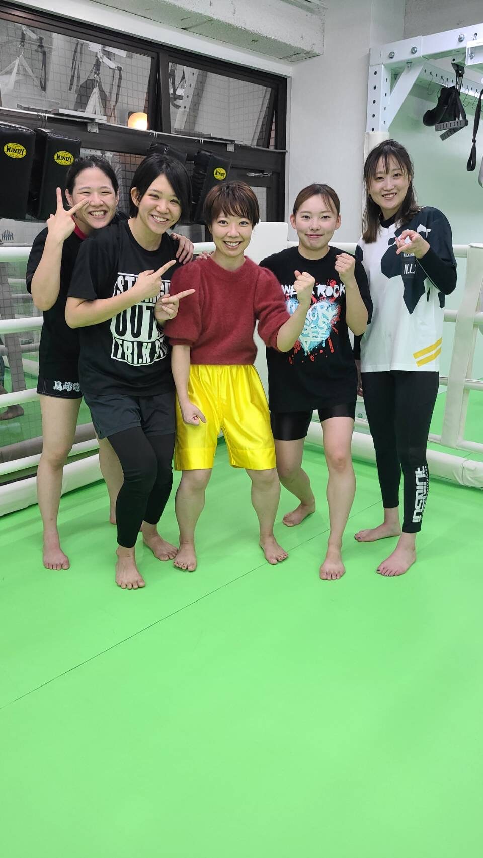 Tri.H studio 大山に通う会員とインストラクター